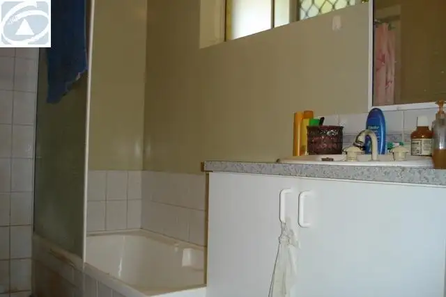 Fifth view of Homely semi-detached listing, 262B First Street, Wonthella WA 6530