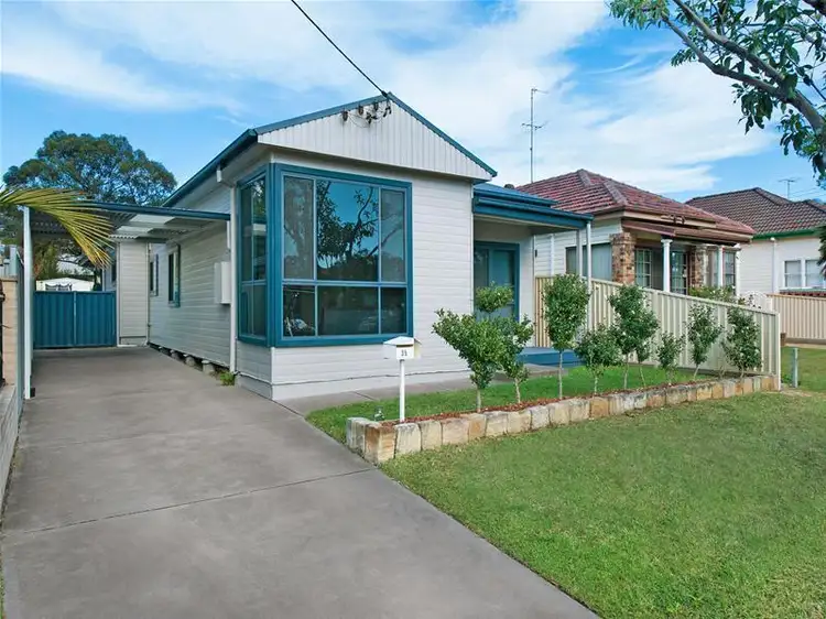 35 Fletcher Street, Adamstown NSW 2289