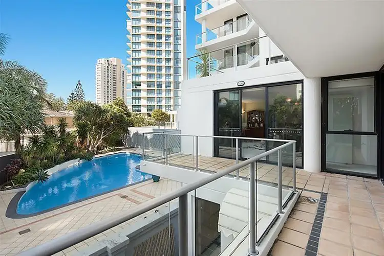 'CALAIS' 19 Peak Avenue, Main Beach QLD 4217