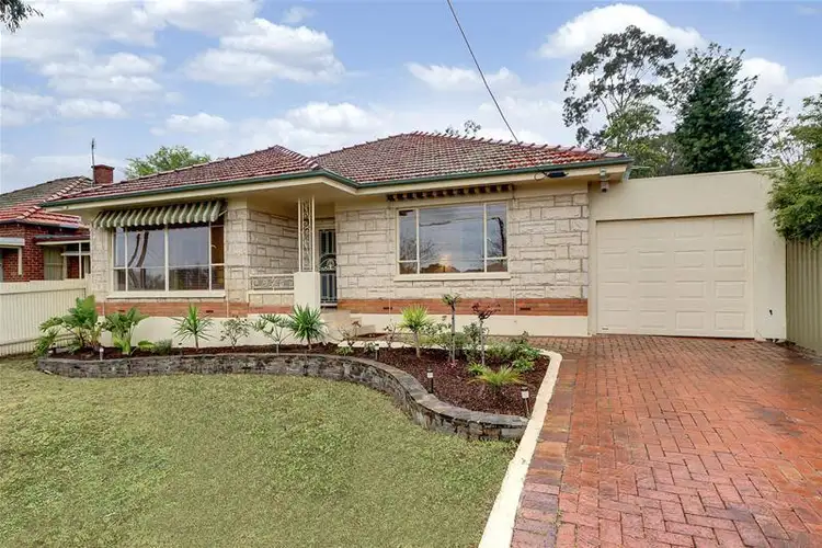 17 Dunbar Avenue, Lower Mitcham SA 5062