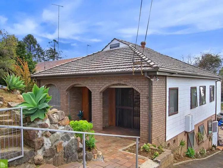 38 Beatus Street, Unanderra NSW 2526