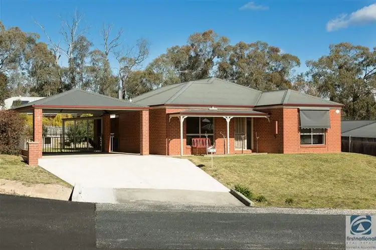 13 Parkes Street, Yackandandah VIC 3749