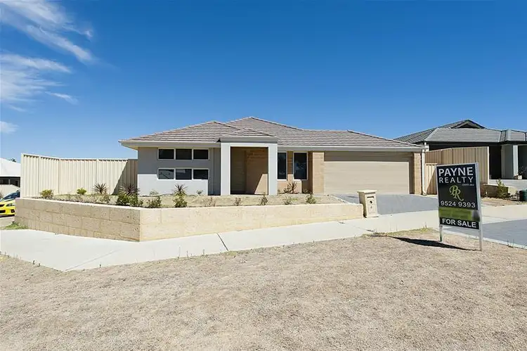 6 Juno Way, Lakelands WA 6180