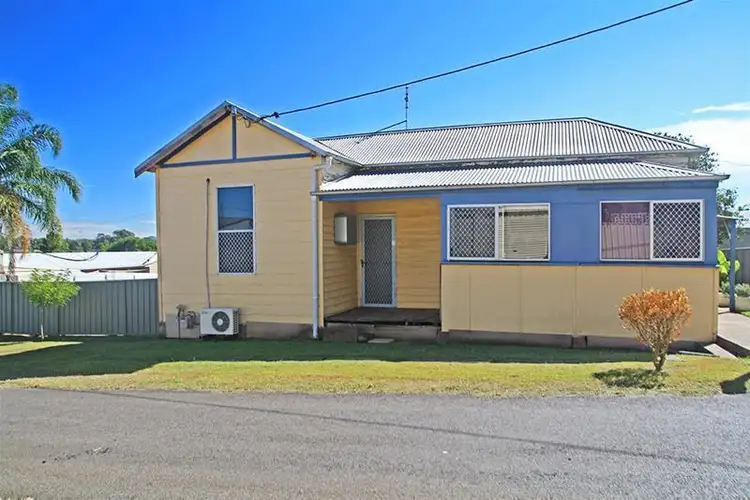 16 Passfield Lane, Rutherford NSW 2320