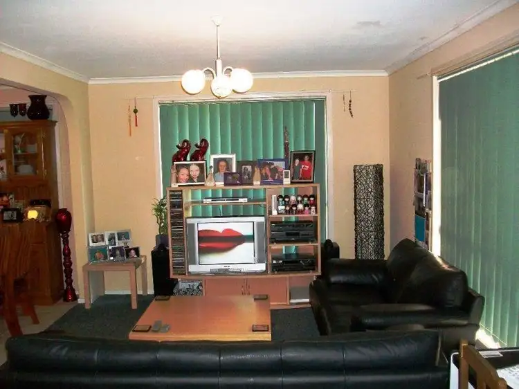 Fourth view of Homely unit listing, 1/2 Green Gully Close, Keilor Downs VIC 3038