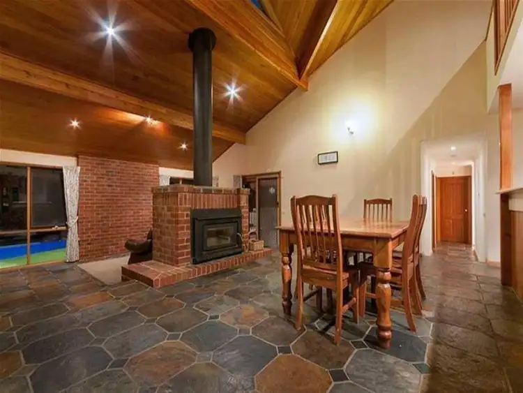 Second view of Homely house listing, 6 Dawn Court, Sunbury VIC 3429