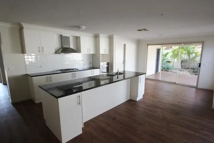 Second view of Homely house listing, 7 Alexandra Court, Cobram VIC 3644