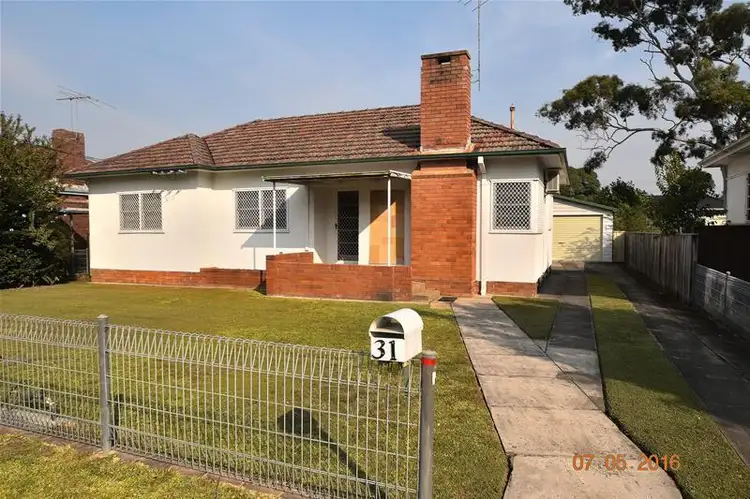 31 Latty Street, Fairfield NSW 2165