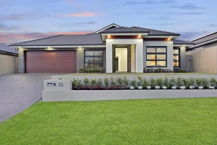 32 Doolan Crescent, Harrington Park NSW 2567