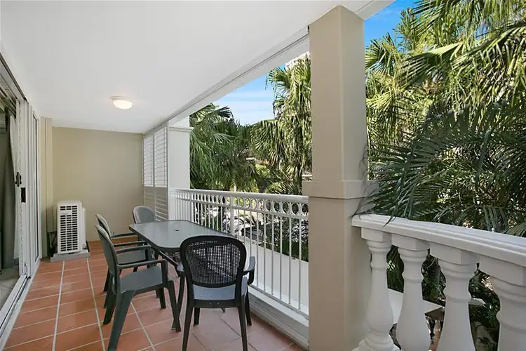 20/122 Old Burleigh Road, Broadbeach QLD 4218