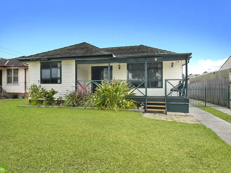Main view of Homely house listing, 10 Salisbury Street, Berkeley NSW 2506
