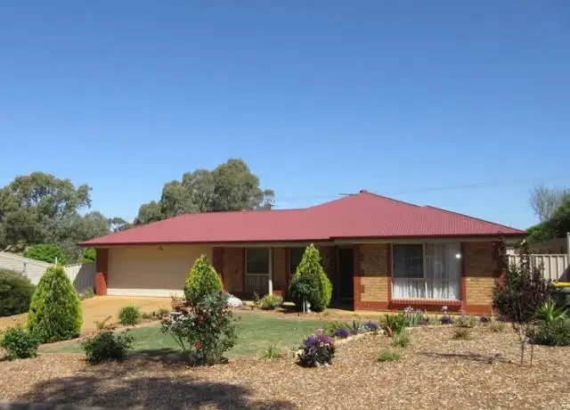 70 Valley View Drive, Mclaren Vale SA 5171