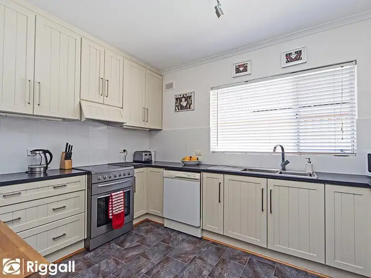 Fourth view of Homely house listing, 33 Carol Drive, Para Hills SA 5096