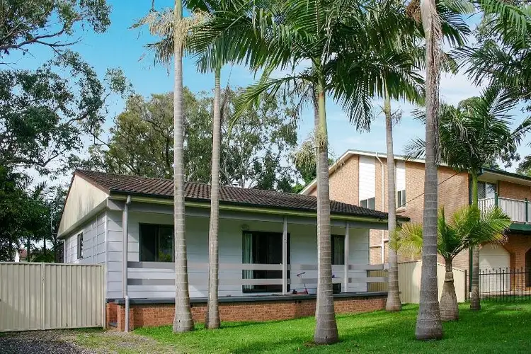 71 Cams Boulevarde Road, Summerland Point NSW 2259