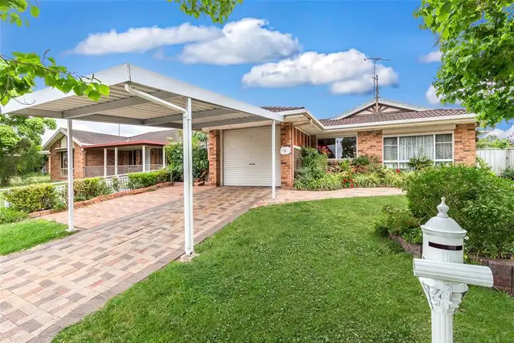 4 Crispin Place, Quakers Hill NSW 2763