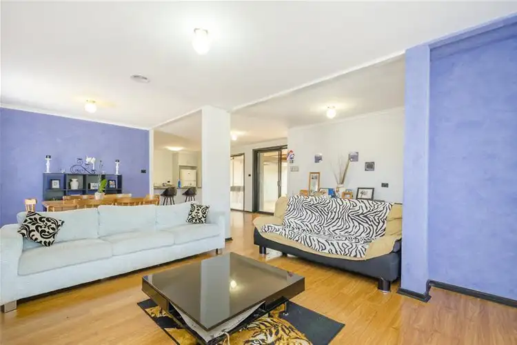 4 Rosella Avenue, Werribee VIC 3030