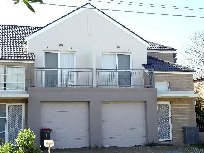 Main view of Homely townhouse listing, 2/92 Yorktown Parade, Maroubra NSW 2035