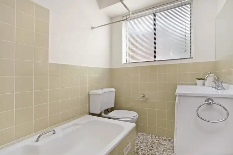 Sixth view of Homely apartment listing, 4/9 Lismore Avenue, Dee Why NSW 2099