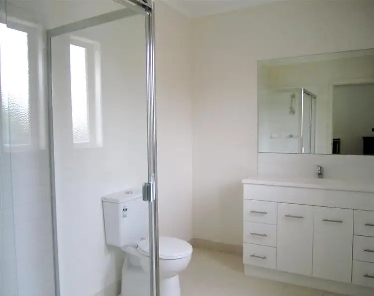 Seventh view of Homely townhouse listing, 4/3-5 Kathryn Road, Knoxfield VIC 3180