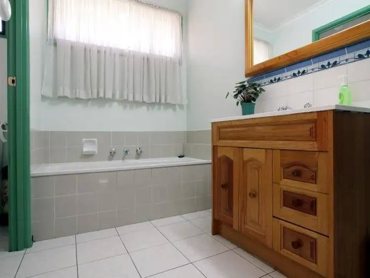 Sixth view of Homely house listing, 7 Chesney Drive, Ringwood VIC 3134