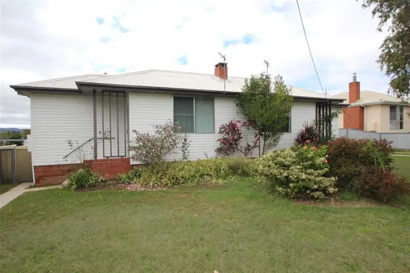 Main view of Homely unit listing, 106 Douglas Street, Tenterfield NSW 2372