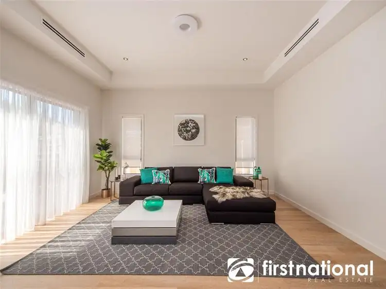 Fourth view of Homely house listing, 8 Araluen Rise, Narre Warren VIC 3805