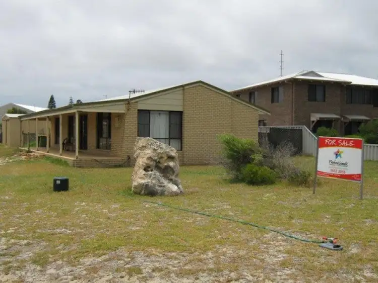 Second view of Homely house listing, 2 CASTILLA Way, Cervantes WA 6511