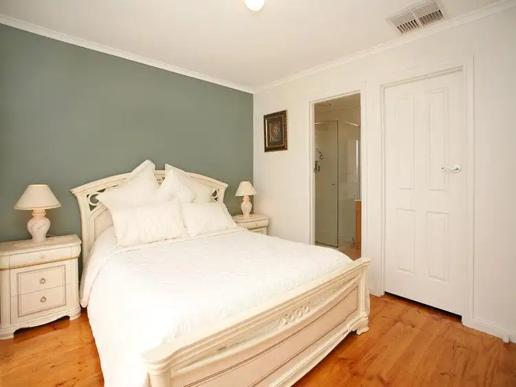 Fourth view of Homely house listing, 2 Tulip Court, Warranwood VIC 3134