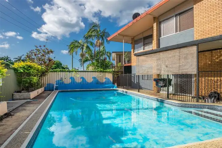 1 Leyte Avenue, Palm Beach QLD 4221