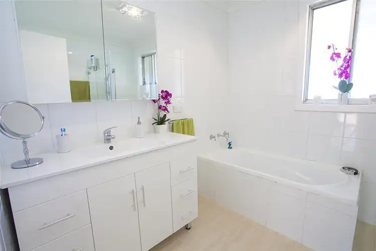 Fifth view of Homely house listing, 40 Hillview Parade, Lurnea NSW 2170