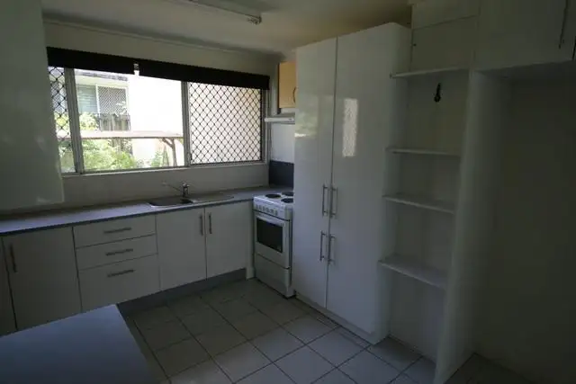 Third view of Homely apartment listing, 7/9 Weemala Street, Chevron Island QLD 4217