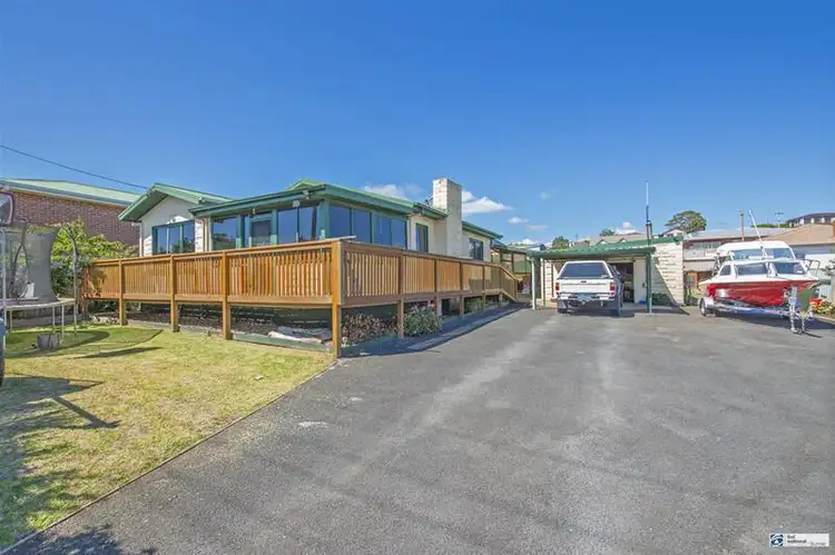 62 Simpson Street, Somerset TAS 7322