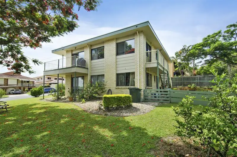 Main view of Homely house listing, 8 Crest Drive, Elanora QLD 4221