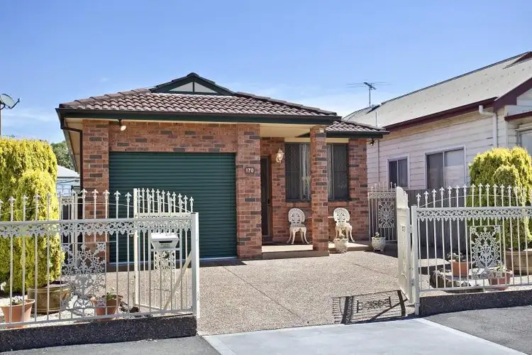 170 Broadmeadow Road, Broadmeadow NSW 2292