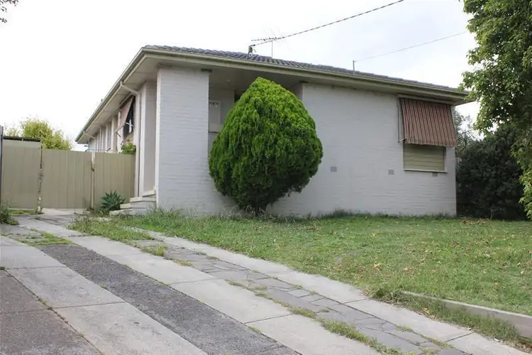 9 Village Drive, Hampton Park VIC 3976