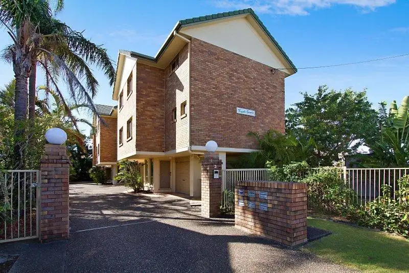 Main view of Homely unit listing, 4/3 Eighth Avenue, Palm Beach QLD 4221