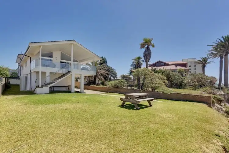 2/1220 Pittwater Road