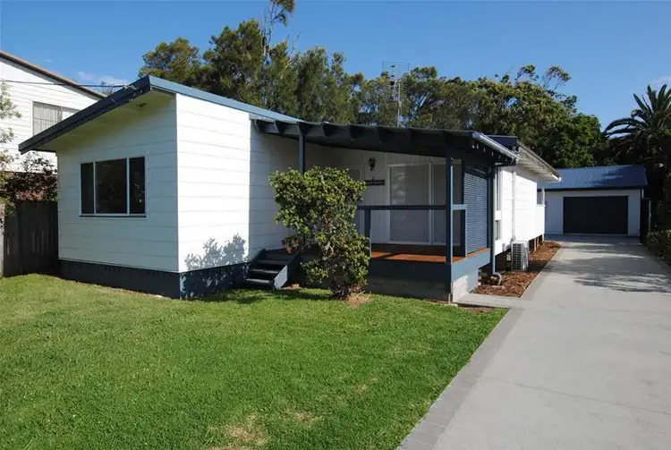 2 The Strand, Culburra Beach NSW 2540