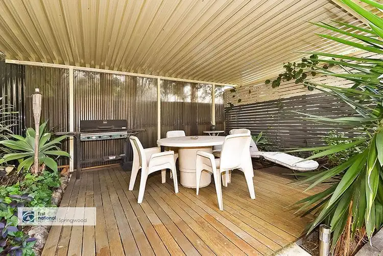 2/31 Donald Avenue, Paradise Point QLD 4216