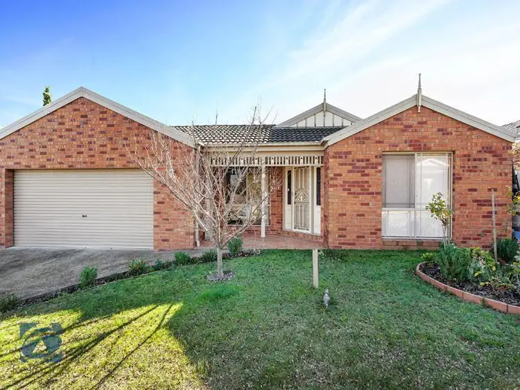 5 Haydn Place, Narre Warren South VIC 3805
