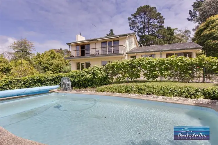 25 Two Bays Road, Mount Eliza VIC 3930