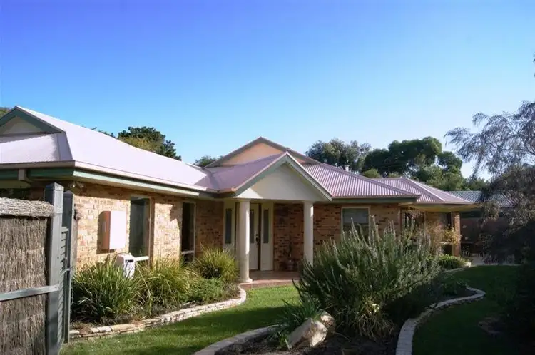 6 Naiomi Court, Inverloch VIC 3996