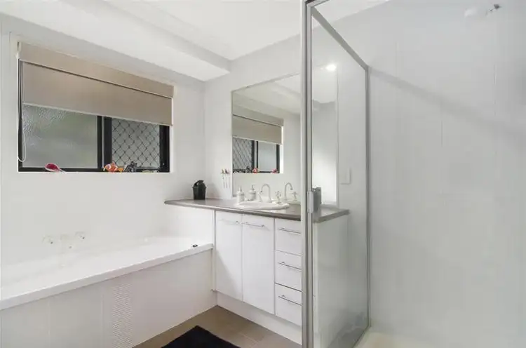 Sixth view of Homely townhouse listing, 2/22 Guineas Creek Road, Currumbin Waters QLD 4223