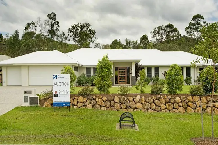 7 Summer Hill Crescent, Maudsland QLD 4210