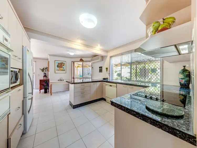 Seventh view of Homely house listing, 2 Jasmine Court, Calamvale QLD 4116