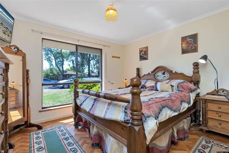 Fifth view of Homely house listing, 5 Magdalena Crescent, Paralowie SA 5108