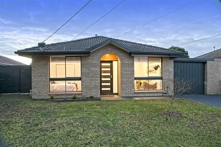 2/30 Simpson Drive, Dandenong North VIC 3175