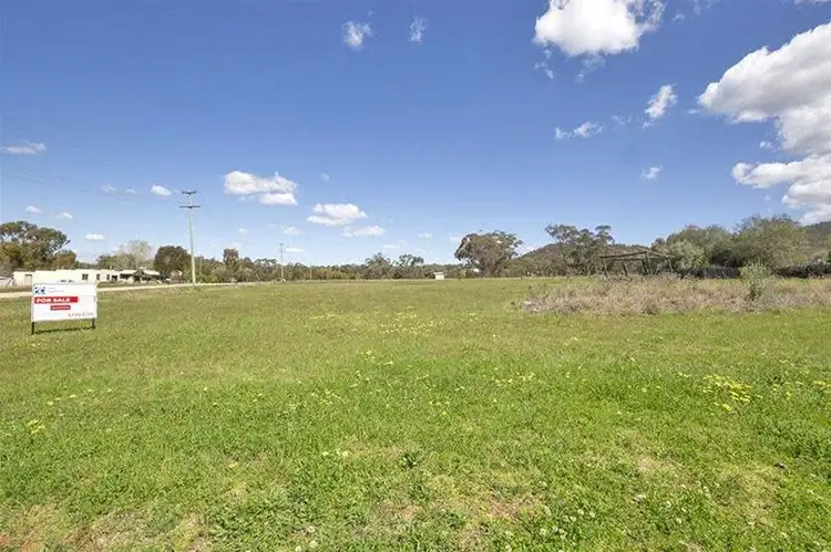 11 38-40 Bomera Street, Tambar Springs NSW 2381