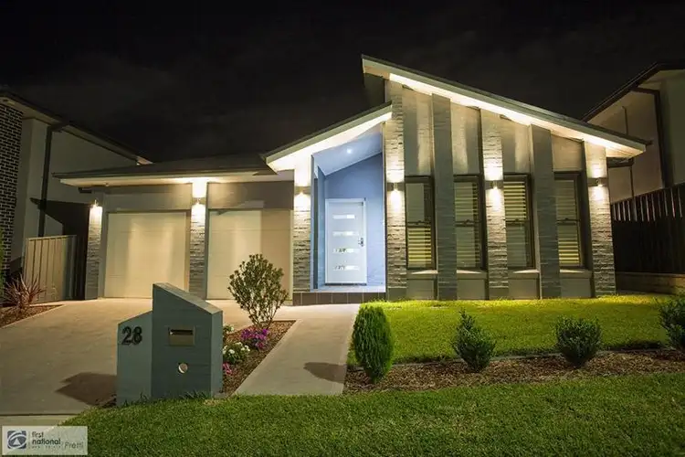 28 Merlin Street, Middleton Grange NSW 2171