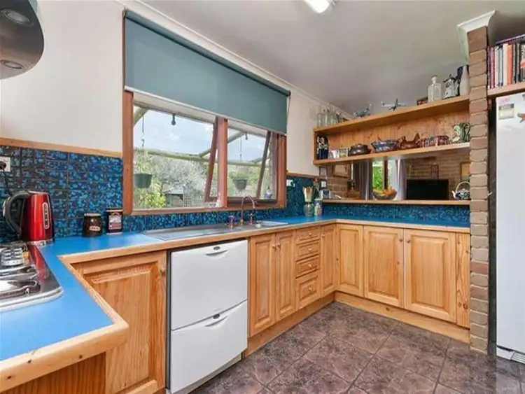 Sixth view of Homely house listing, 10 Gilchrist Crescent, Sunbury VIC 3429